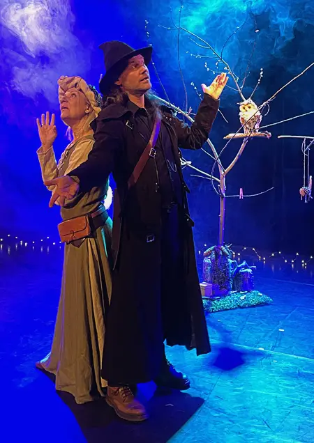 Scène immersive du spectacle Les Merveilles du Bois Joli inspiré de la forêt et de la nature